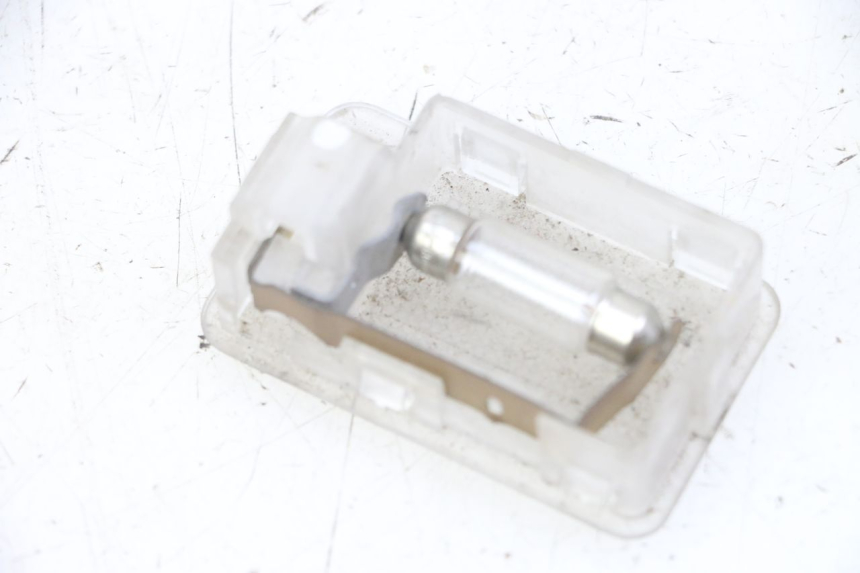 photo de FANALE DI POSIZIONE PIAGGIO MP3 LT 300 (2010 - 2016) - Zoom sullo stato d'uso