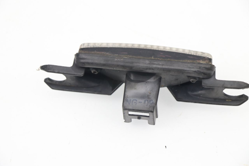 photo de FANALE DI POSIZIONE SUZUKI SV S 650 (1999 - 2002) - Altra angolazione