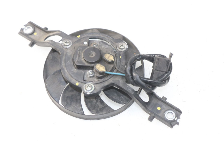 photo de VENTILATORE SUZUKI BURGMAN 125 (2007 - 2014) - Altra angolazione