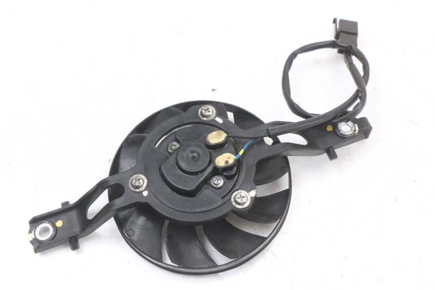 photo de VENTILATORE SUZUKI BURGMAN 125 (2007 - 2014) - Dettaglio del componente