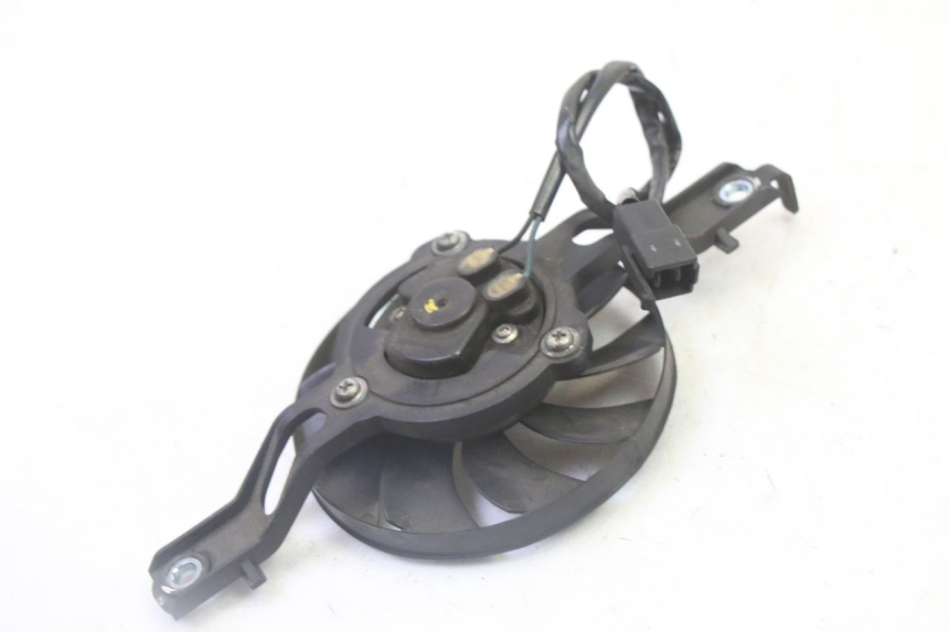 photo de VENTILATORE SUZUKI BURGMAN 125 (2007 - 2014) - Altra angolazione