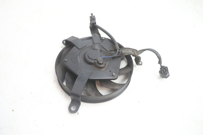 photo de VENTOLA SUZUKI BURGMAN EXECUTIVE ABS 650 (2006 - 2012) - Altra angolazione