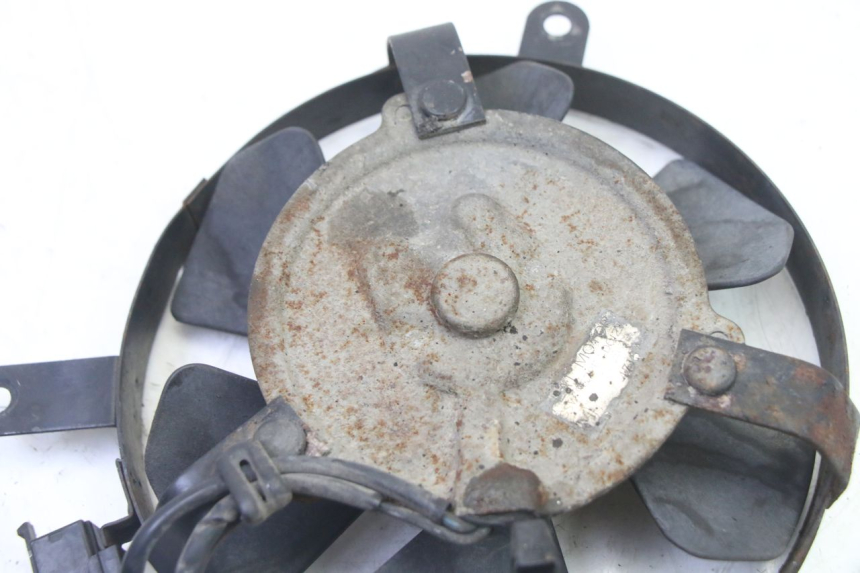 photo de VENTILATORE HONDA CBR RR FIREBLADE 900 (1992 - 1994) - Stato della superficie e materiale