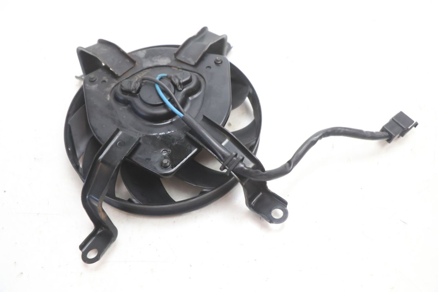 photo de VENTOLA KAWASAKI ER-6 ER6 N 650 (2005 - 2009) - Zoom sullo stato d'uso