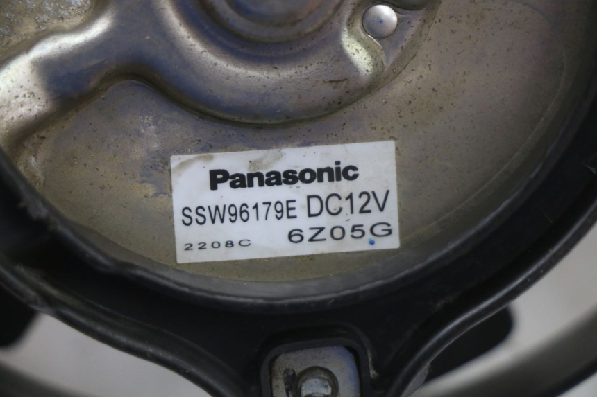 photo de VENTOLA HONDA FJS SILVER WING SILVERWING 400 (2005 - 2008) - Altra angolazione