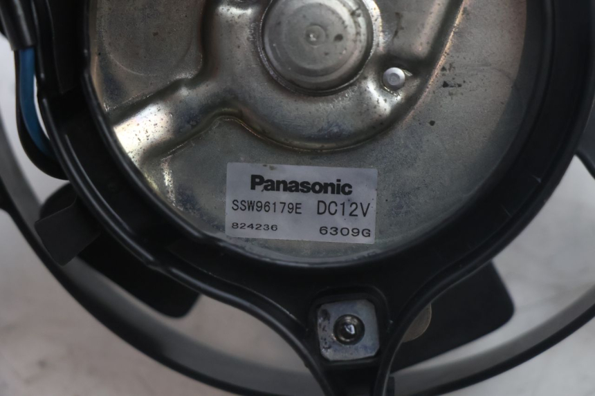 photo de VENTOLA HONDA FJS SILVER WING SILVERWING 400 (2005 - 2008) - Primo piano tecnico