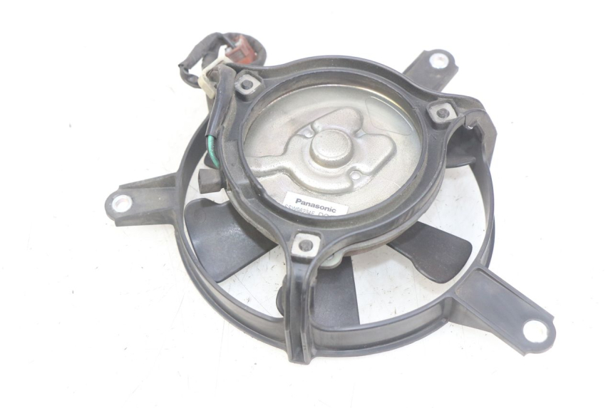 photo de VENTILATORE HONDA FJS SILVERWING SILVER WING 400 (2009 - 2016) - Zoom sullo stato d'uso