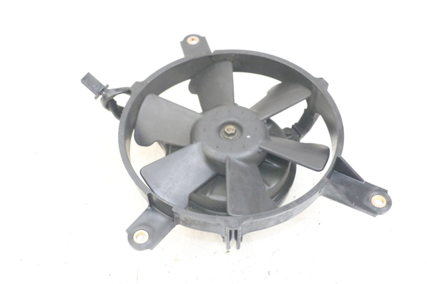 photo de VENTOLA HONDA FJS SILVERWING SILVER WING 600 (2001 - 2010) - Primo piano tecnico