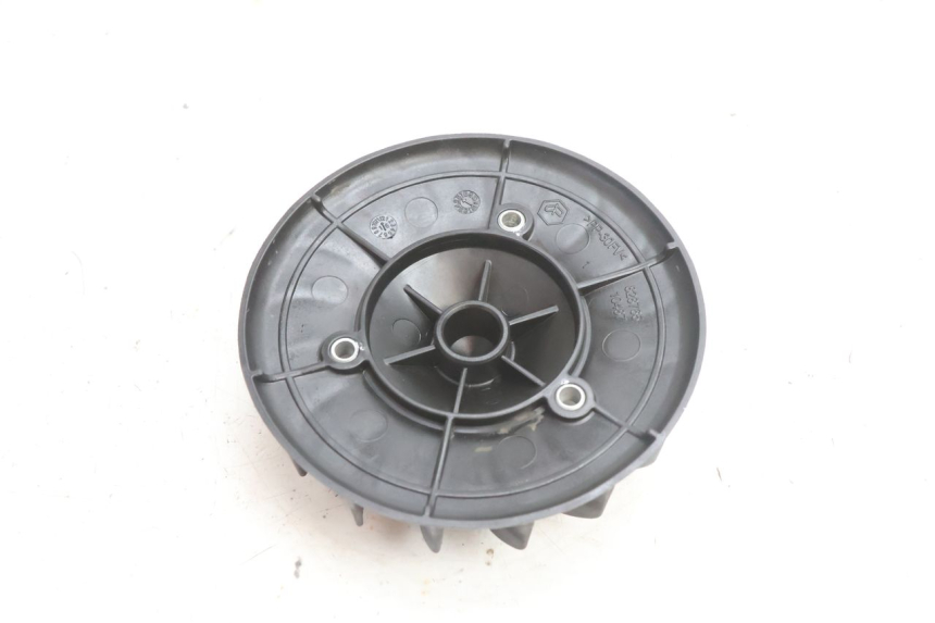 photo de VENTOLA PIAGGIO FLY 2T 50 (2004 - 2017) - Zoom sullo stato d'uso