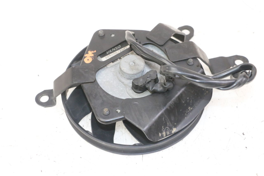 photo de VENTOLA YAMAHA FZ1 FAZER 1000 (2007 - 2009) - Primo piano tecnico