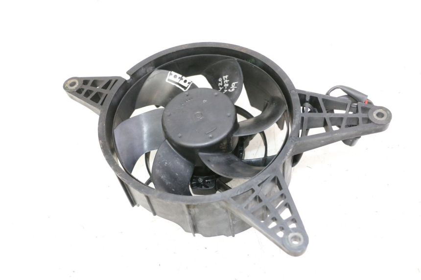 photo de VENTOLA BMW G310 R 310 (2016 - 2020) - Dettagli dei punti di fissaggio