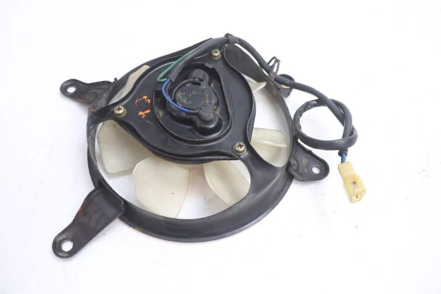 photo de VENTOLA KAWASAKI GPX F ZX750F 750 (1986 - 1990) - Zoom sullo stato d'uso