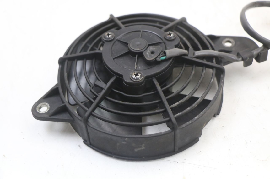 photo de VENTILATORE HONDA FES S-WING SWING 125 (2007 - 2015) - Primo piano tecnico