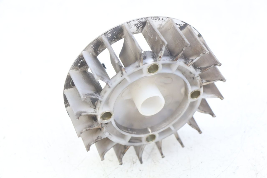 photo de VENTILATORE PEUGEOT KISBEE 4T 50 (2018 - 2022) - Zoom sullo stato d'uso