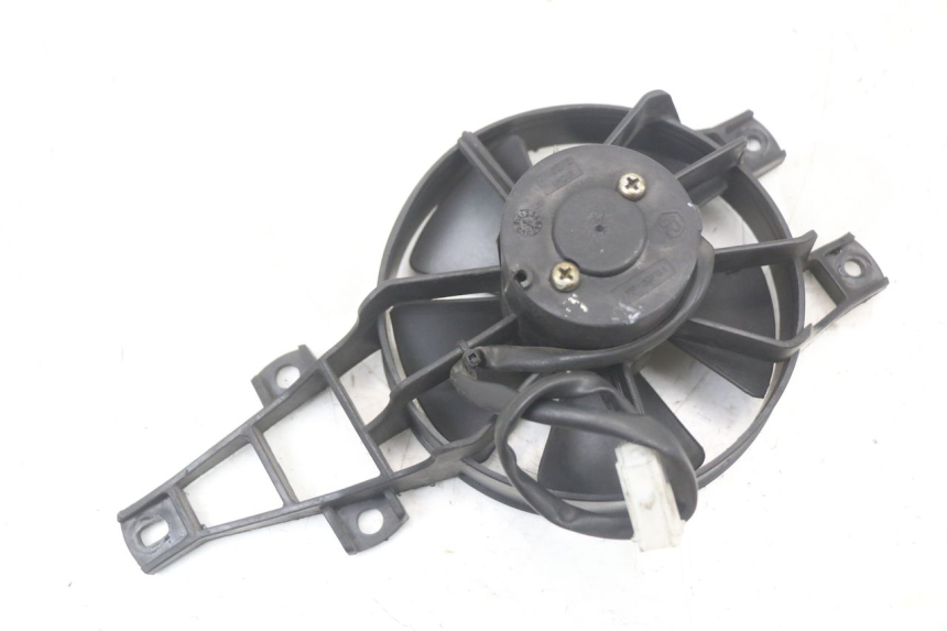 photo de VENTILATORE PIAGGIO MP3 LT 400 (2007 - 2012) - Primo piano tecnico