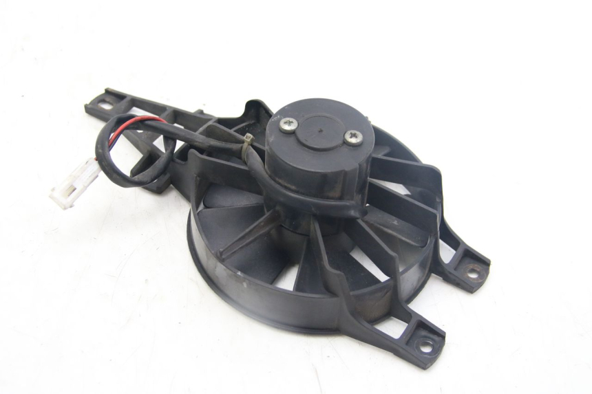 photo de VENTILATORE PIAGGIO MP3 125 (2006 - 2014) - Altra vista dell'articolo
