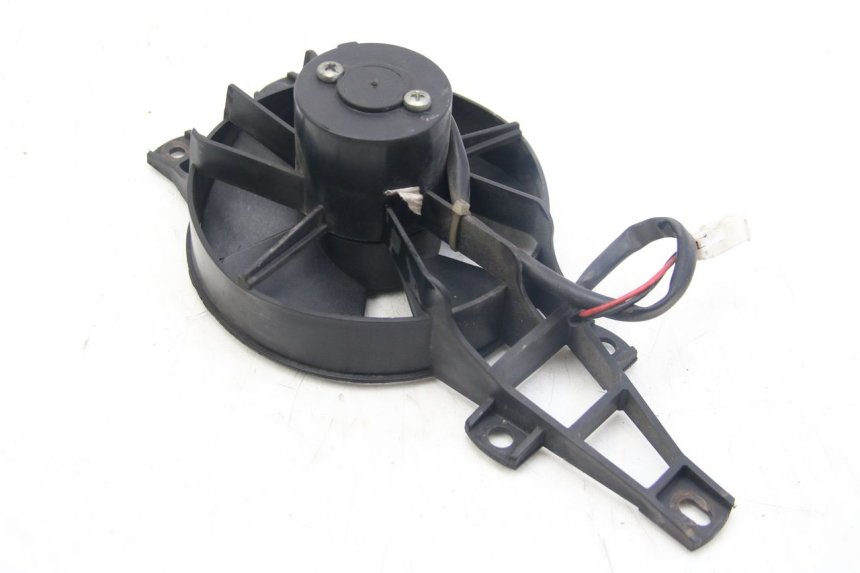 photo de VENTILATORE PIAGGIO MP3 125 (2006 - 2014) - Stato della superficie e materiale