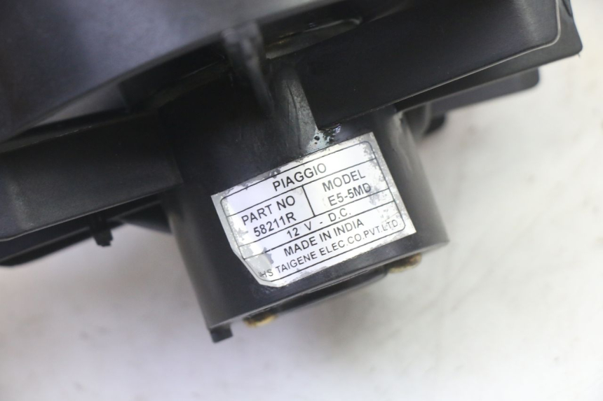 photo de VENTILATORE PIAGGIO MP3 RL 250 (2006 - 2010) - Altra angolazione