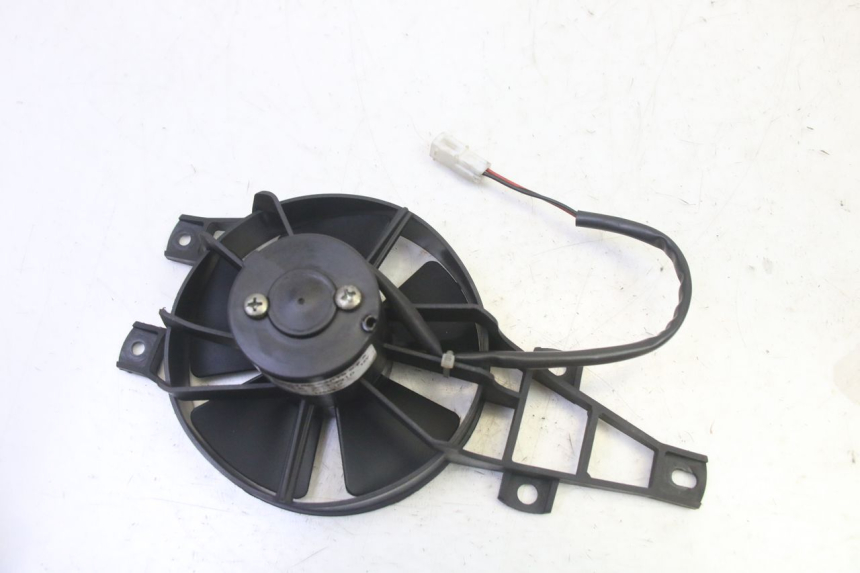 photo de VENTILATORE PIAGGIO MP3 RL 250 (2006 - 2010) - Altra angolazione