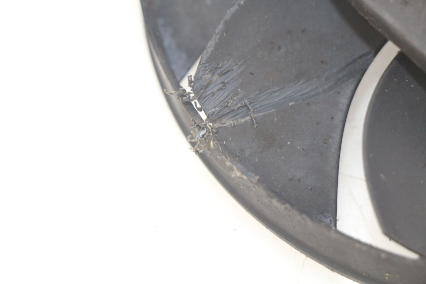 photo de VENTILATORE YAMAHA MT-07 MT07 ABS 700 (2014 - 2017) - Zoom sullo stato d'uso