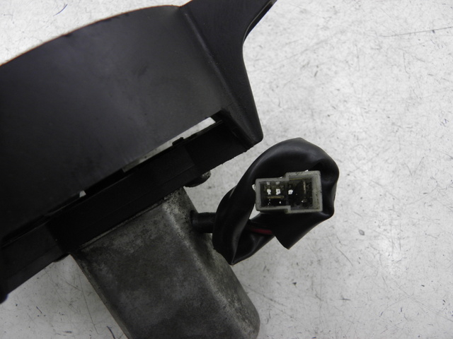 photo de VENTOLA PIAGGIO X9 250 (2000 - 2002) - Primo piano tecnico