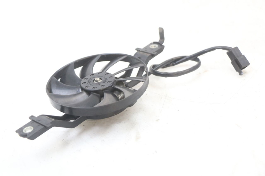 photo de VENTILATORE SUZUKI BURGMAN 125 (2007 - 2014) - Zoom sullo stato d'uso