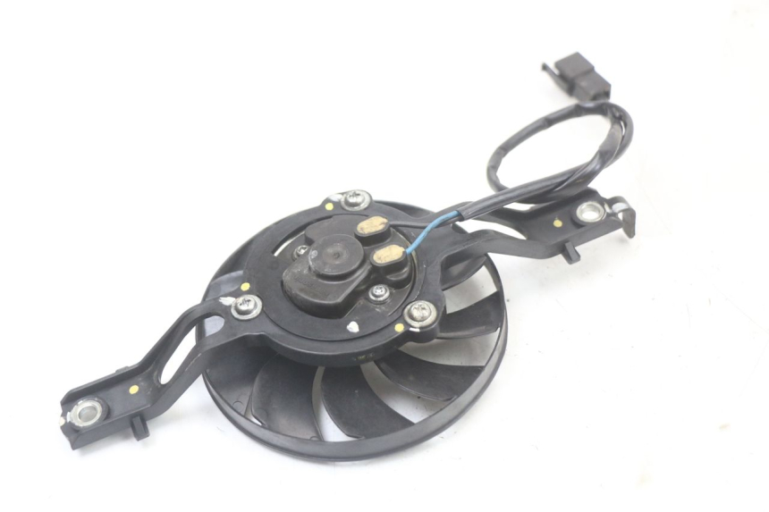 photo de VENTILATORE SUZUKI BURGMAN 125 (2007 - 2014) - Altra angolazione