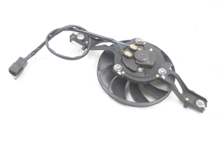 photo de VENTILATORE SUZUKI BURGMAN 125 (2007 - 2014) - Primo piano tecnico