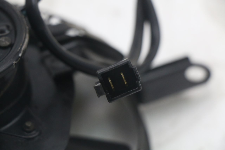 photo de VENTILATORE SUZUKI SV S 650 (1999 - 2002) - Primo piano tecnico