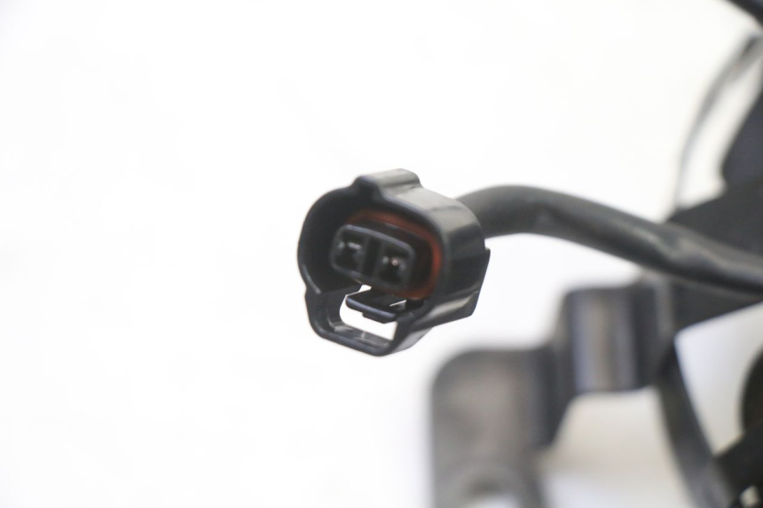 photo de VENTOLA SUZUKI SV S 650 (2003 - 2009) - Primo piano tecnico