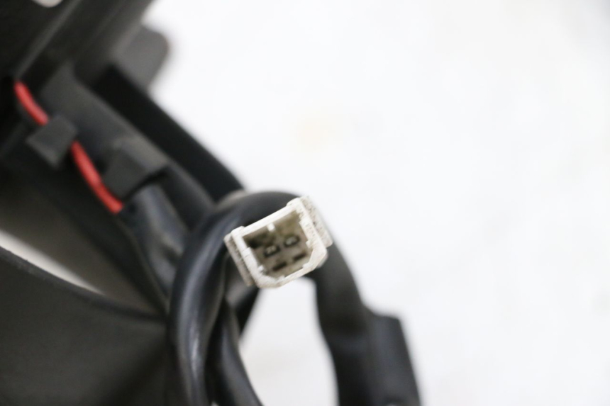 photo de VENTOLA PIAGGIO VESPA GTS SUPER IE 125 (2009 - 2016) - Zoom sullo stato d'uso