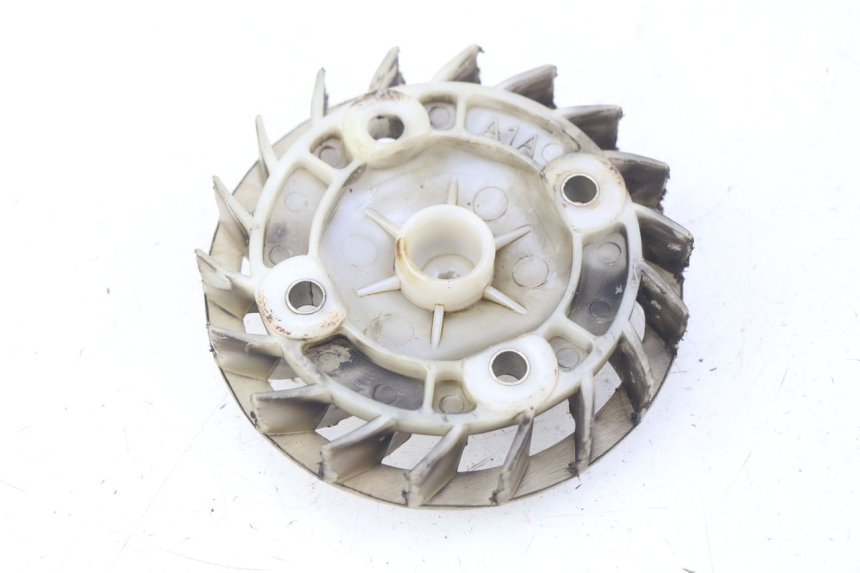 photo de VENTILATORE PEUGEOT VIVACITY NEW 4T 50 (2008 - 2017) - Dettaglio del componente