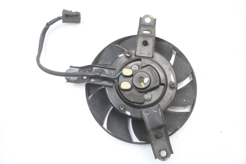 photo de VENTILATORE YAMAHA XMAX X-MAX ABS 125 (2017 - 2020) - Zoom sullo stato d'uso