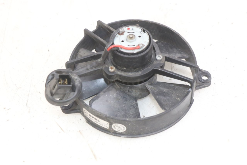 photo de VENTILATORE YAMAHA YP MAJESTY 125 (1998 - 2001) - Dettaglio del componente