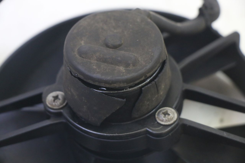 photo de VENTILATORE YAMAHA YP MAJESTY 125 (2007 - 2010) - Altra angolazione