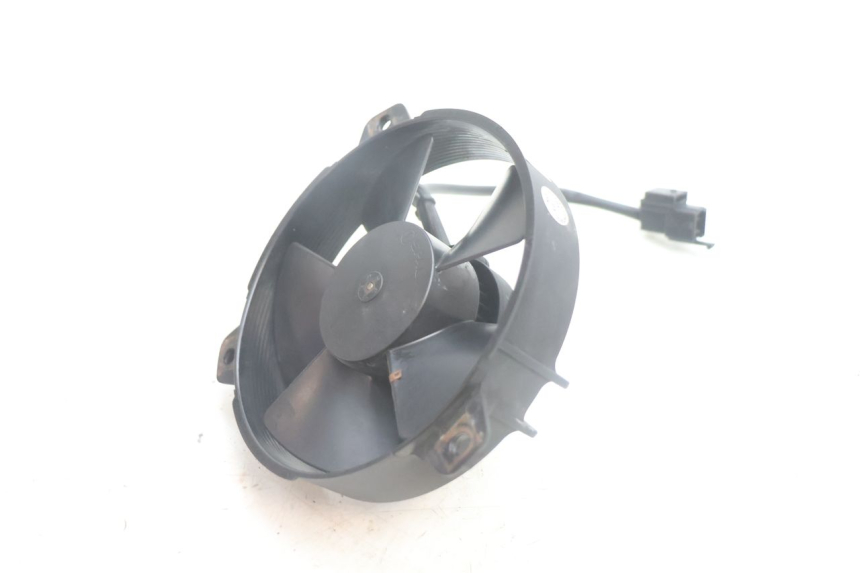 photo de VENTILATORE YAMAHA YP MAJESTY 125 (2002 - 2006) - Dettaglio del componente