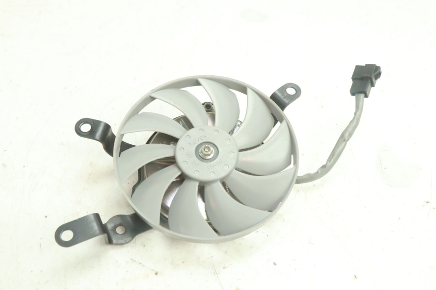 photo de VENTOLA YAMAHA YZF R6 600 (2008 - 2009) - Primo piano tecnico