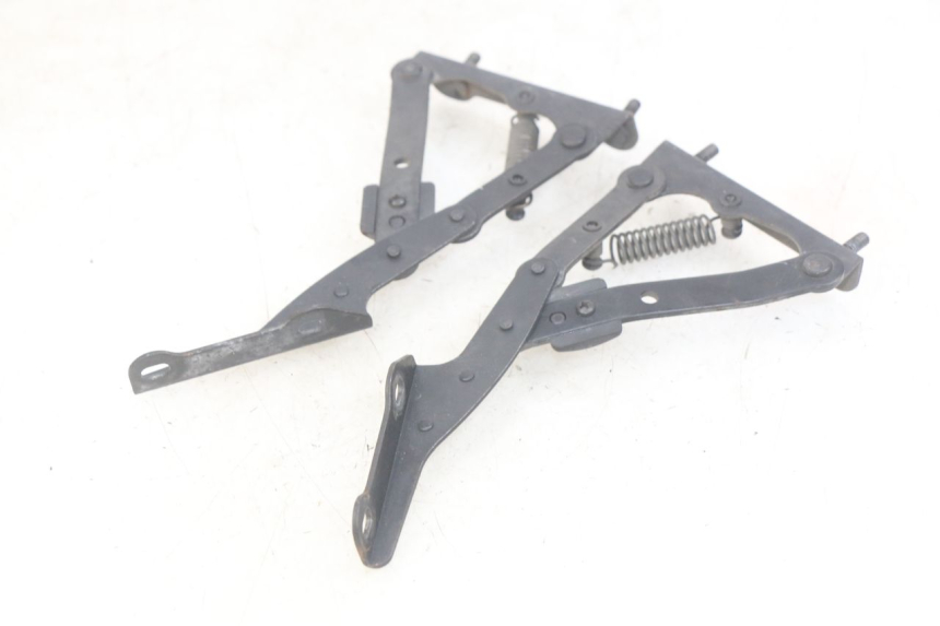 photo de AMMORTIZZATORE BAULE PIAGGIO MP3 LT 400 (2007 - 2012) - Dettaglio del componente