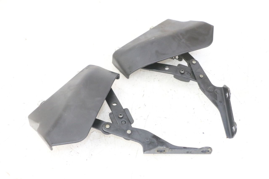 photo de Pistone baule PIAGGIO MP3 LT 300 (2010 - 2016) - Dettaglio del componente