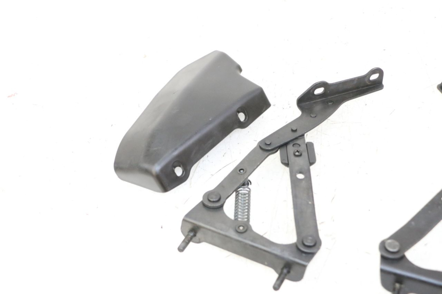 photo de AMMORTIZZATORE BAULE PIAGGIO MP3 LT 400 (2007 - 2012) - Zoom sullo stato d'uso