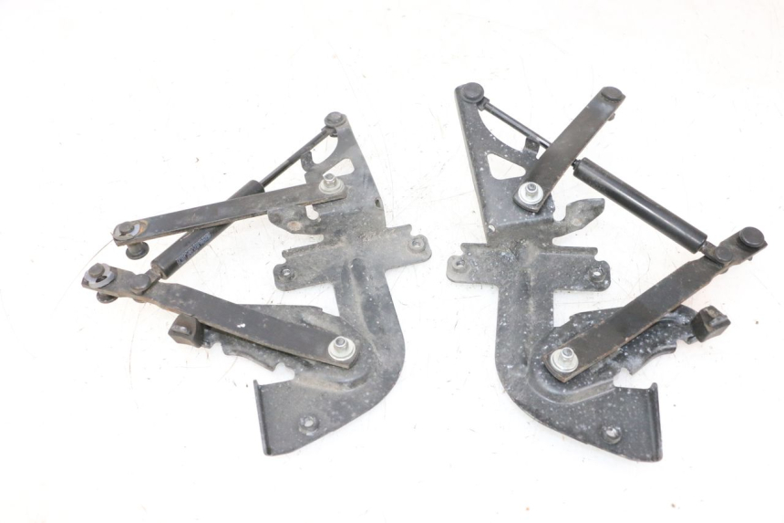 photo de AMMORTIZZATORE  SOTTOSELLA PEUGEOT SATELIS 125 (2013 - 2018) - Primo piano tecnico