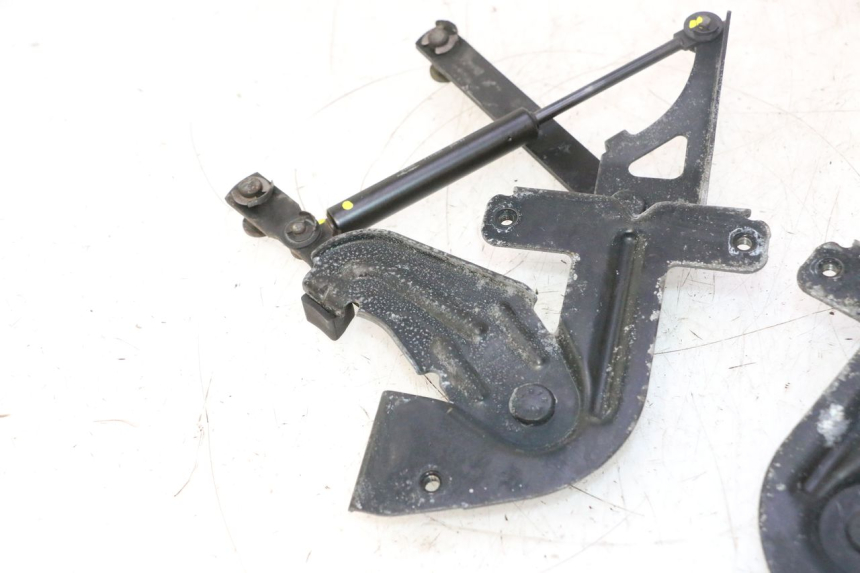 photo de AMMORTIZZATORE  SOTTOSELLA PEUGEOT SATELIS 125 (2006 - 2009) - Zoom sullo stato d'uso