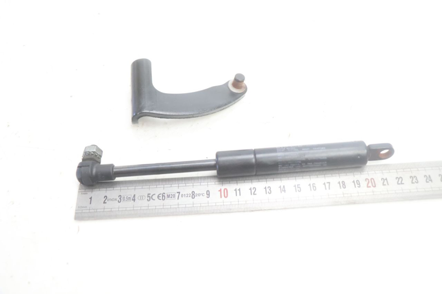 photo de AMMORTIZZATORE SELLA PIAGGIO MP3 500 (2016 - 2018) - Altra angolazione