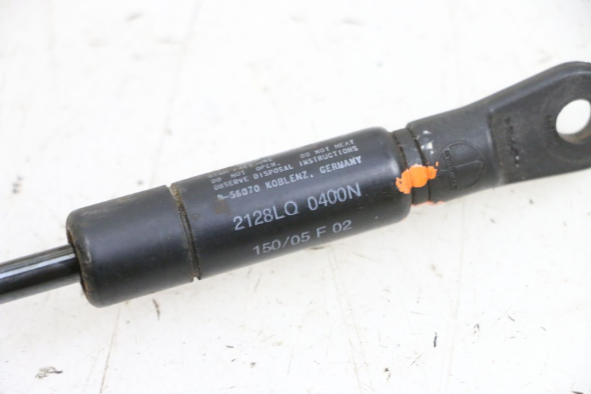 photo de AMMORTIZZATORE SELLA YAMAHA XMAX X-MAX 125 (2006 - 2009) - Zoom sullo stato d'uso