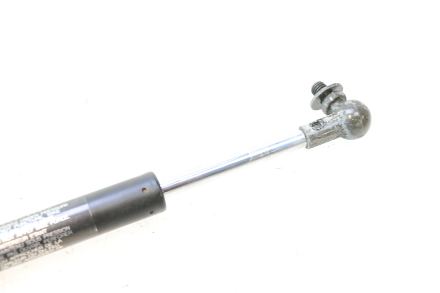 photo de AMMORTIZZATORE SELLA YAMAHA XP T-MAX ABS 500 (2005 - 2005) - Zoom sullo stato d'uso