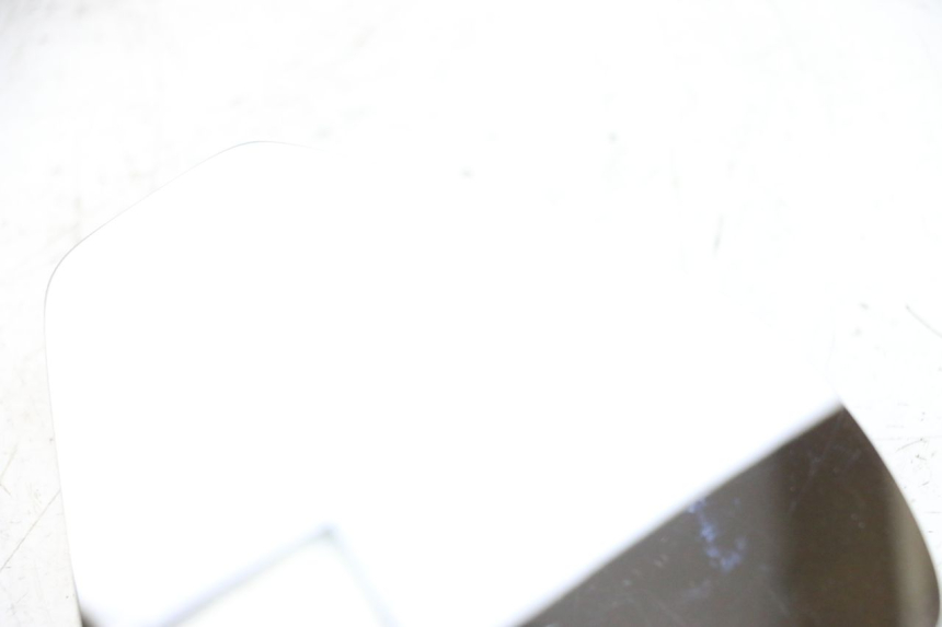 photo de VETRO SPECCHIO DESTRA PIAGGIO X9 EVOLUTION 125 (2003 - 2007) - Dettagli dei punti di fissaggio