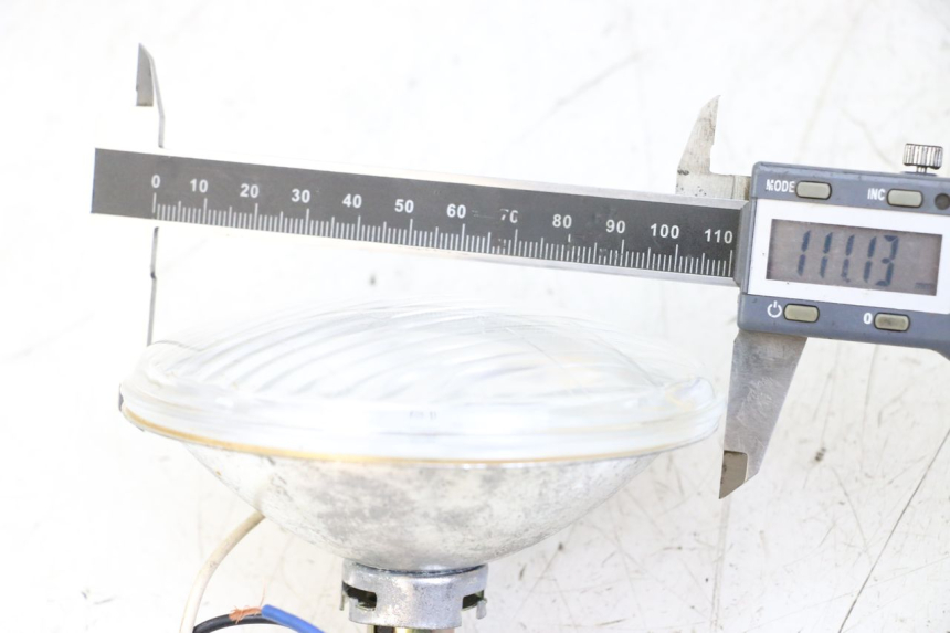 photo de VETRO FARO ANTERIORE YAMAHA XV VIRAGO 750 (1984 - 1998) - Dettaglio del componente