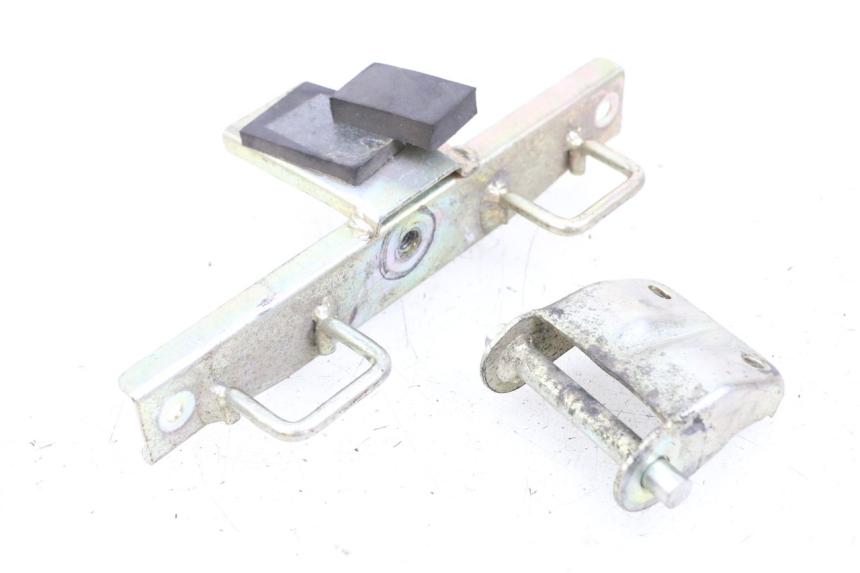 photo de SERRATURA SELLA HYOSUNG GTR 125 (2006 - 2008) - Primo piano tecnico