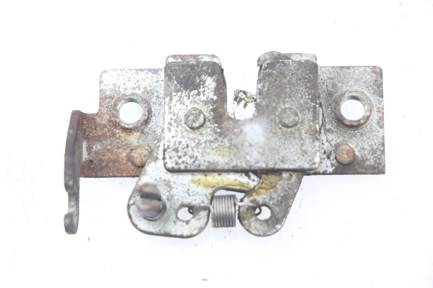 photo de SERRATURA SPORTELLO HONDA FES PANTHEON 125 (2003 - 2007) - Vista principale