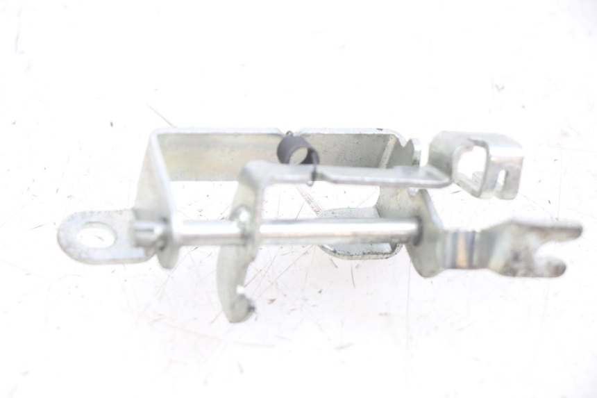 photo de SBLOCCO SPORTELLO HONDA PCX (JF47) 125 (2012 - 2013) - Dettaglio del componente